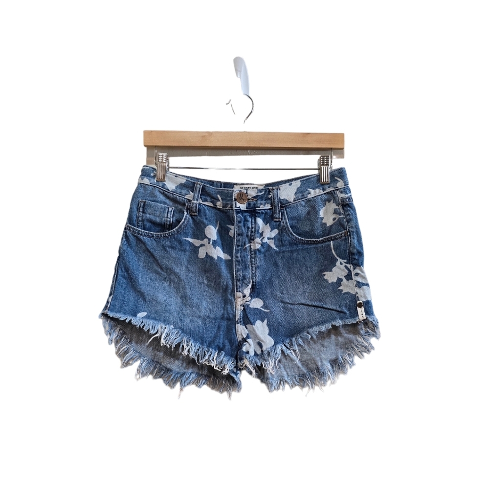 One by Oneteaspoon Outlaws Denim Shorts In Pacifica Floral‎ Detail Women's 25